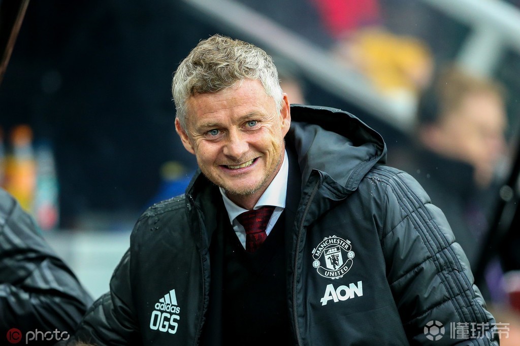 曼联主帅谢尔伯成功激励球员，全队士气高涨连赢(曼城vs曼联预测分析)