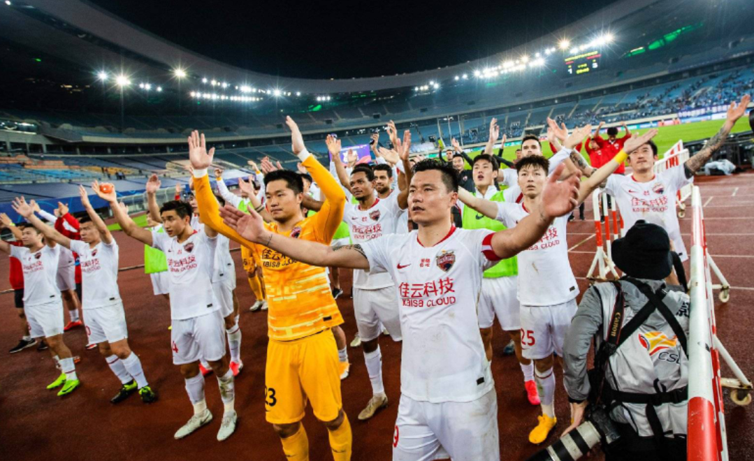 关于苏宁华丽进球，逆转深圳佳兆业，继续领跑积分榜的信息